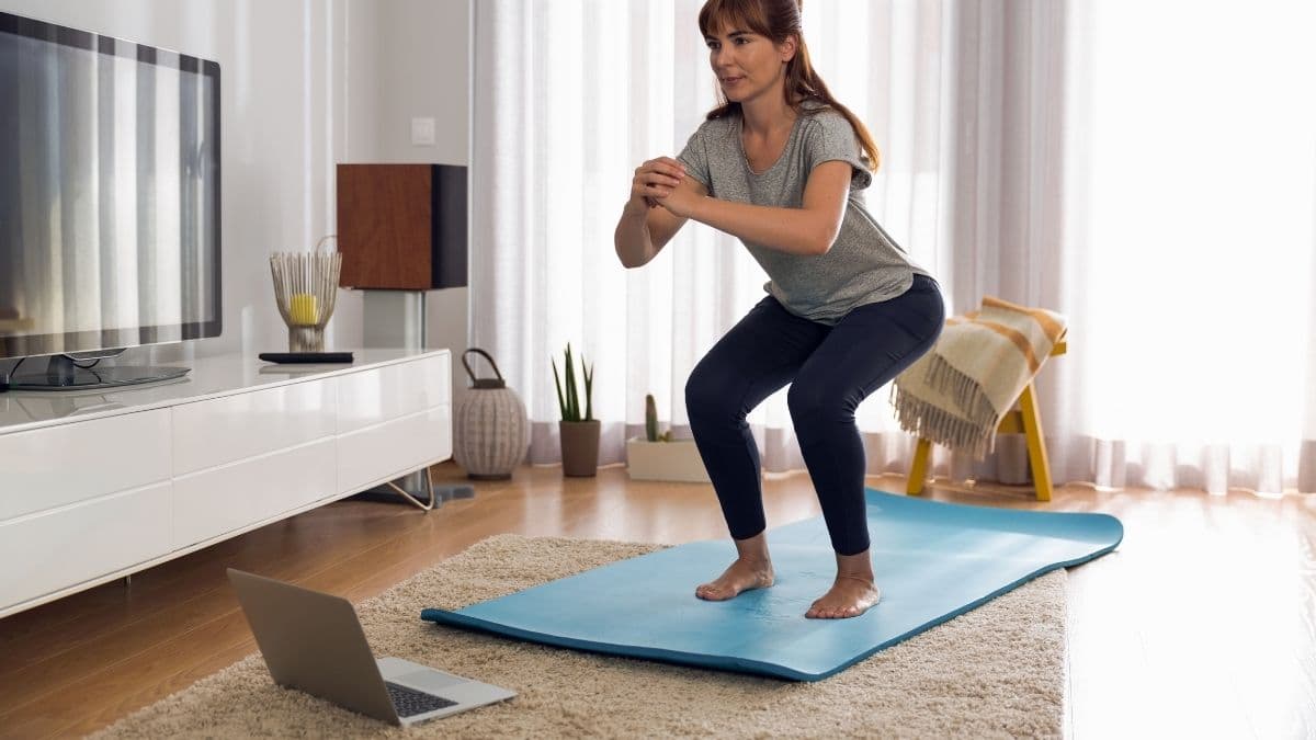 Home vs Gym Workouts: 10 Decisive Advantages to Help You Choose