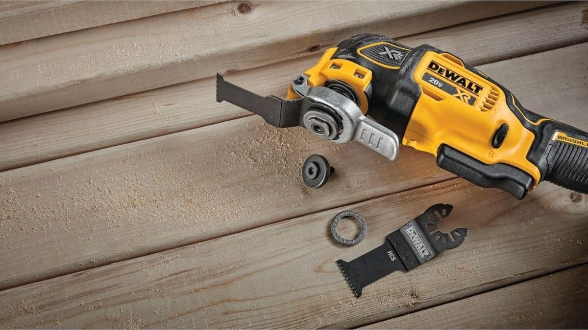 DEWALT 20V MAX XR Oscillating Tool Kit with Blades